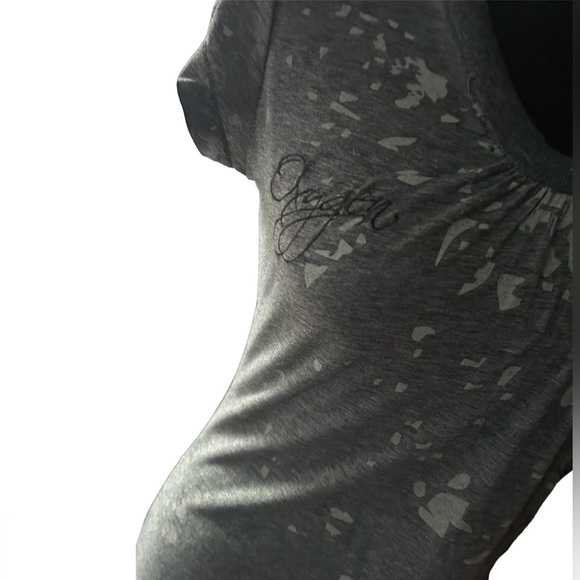 5/25$ ✨ Oxygen Tee’s - Picture 2 of 5